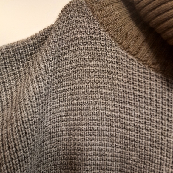 Aritzia Wilfred Free Wellsh Turtleneck Wool Poncho Sweater - Picture 10 of 14